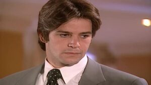 Смотреть на Лордфильм 2.0 Сериал Клон 2001