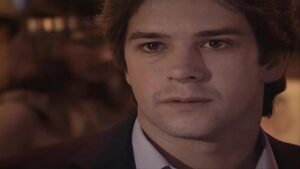 Смотреть на Лордфильм 2.0 Сериал Клон 2001