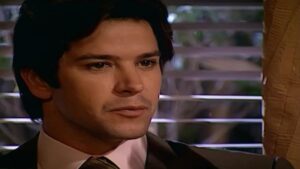 Смотреть на Лордфильм 2.0 Сериал Клон 2001
